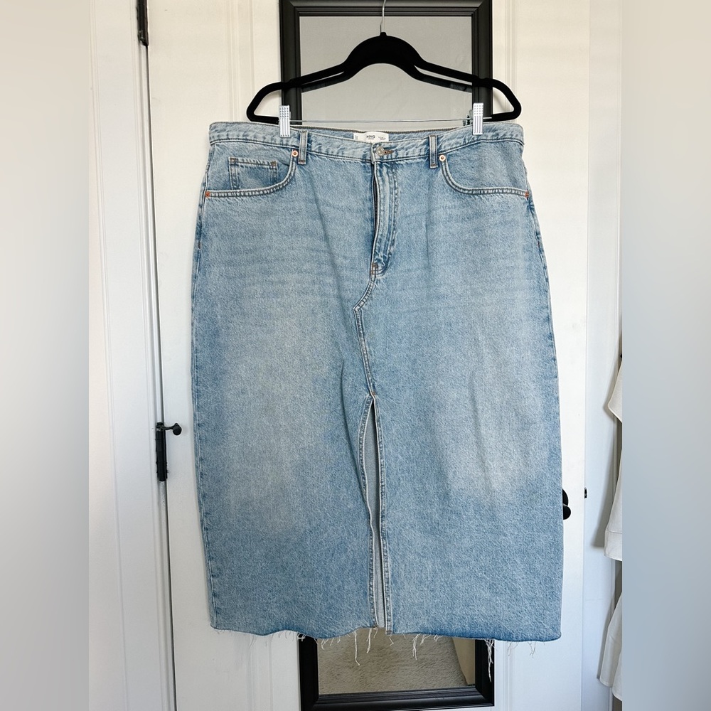 Denim skirt
